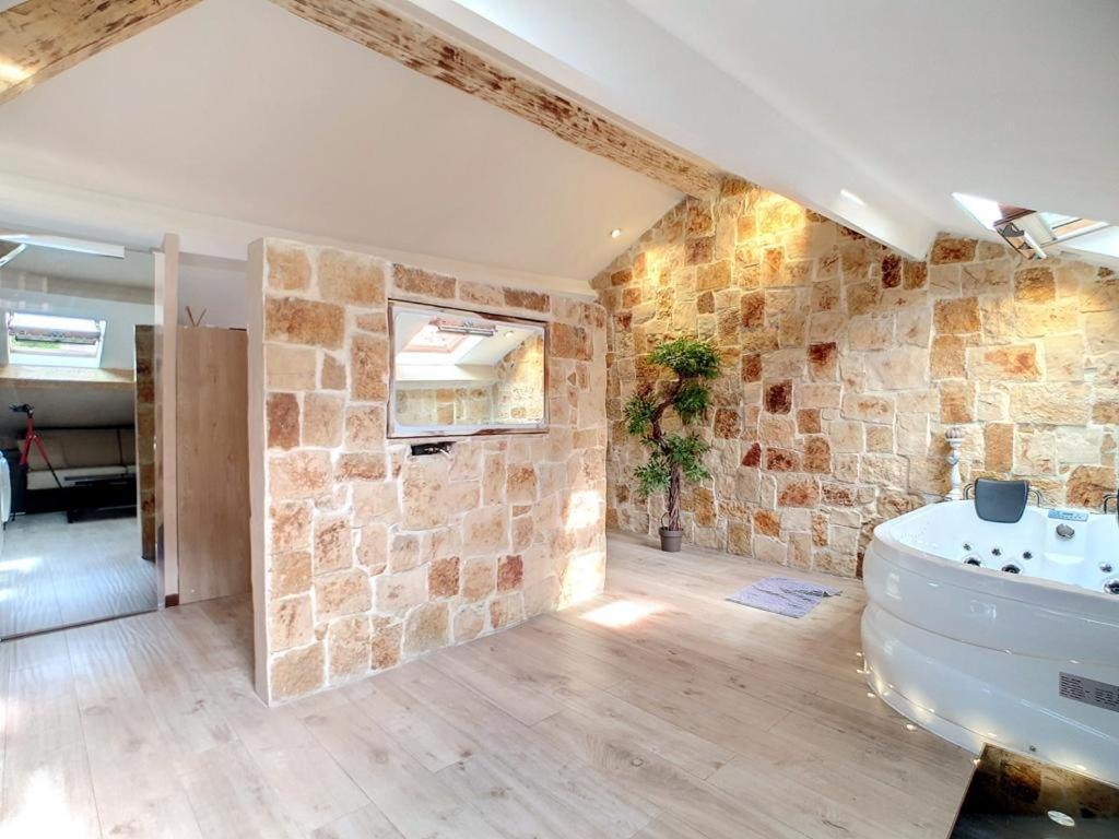 Love Room Jacuzzi Croisette Cannes Exterior foto