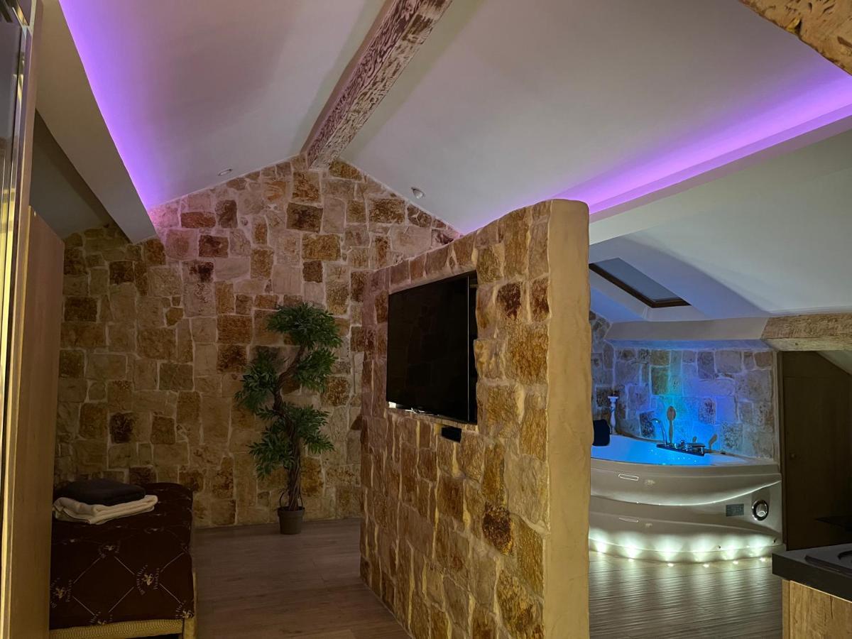 Love Room Jacuzzi Croisette Cannes Exterior foto